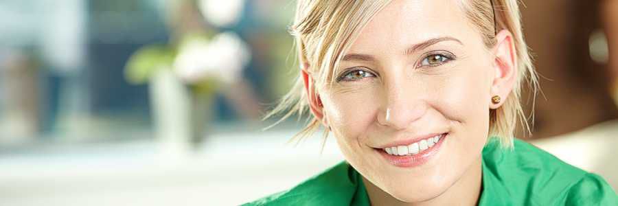 Woman smile with healthy teeth
